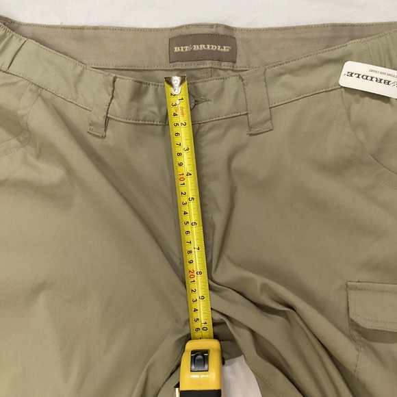 Bit & Bridle Womens XL/18 Cargo Pants Khaki Outdoor Hiking Utility New W/Tags - Picture 4 of 12